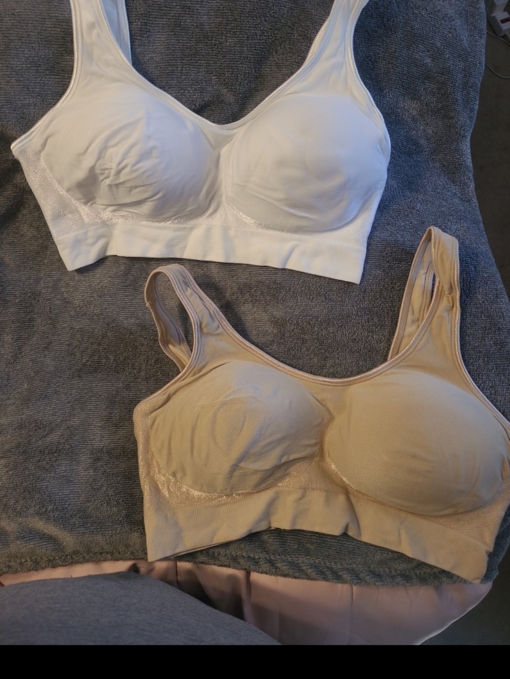 Bali Revolution Wireless Comfort Bras - White and Nude